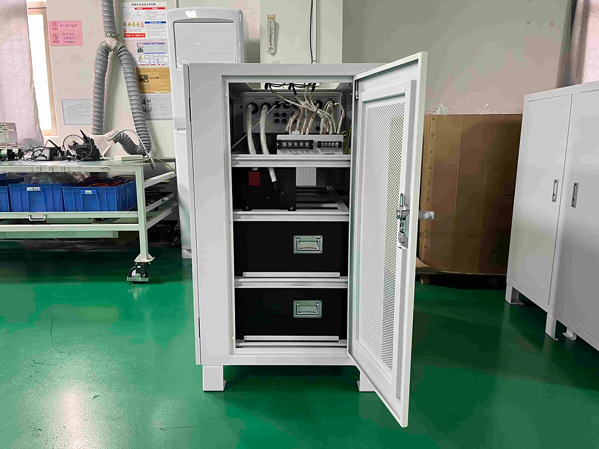 Customized - rack mounted battery and DEYE inverter connection in the cabinet details