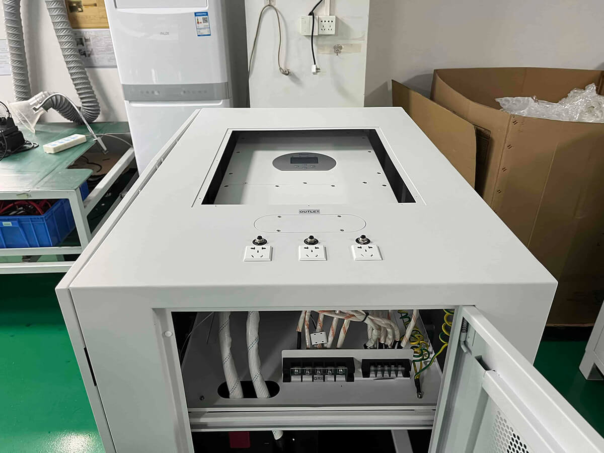 Customized - Rackmount battery with inverter and rack connection assembly, the top of the cabinet is transparent so you can directly see the internal inverter information